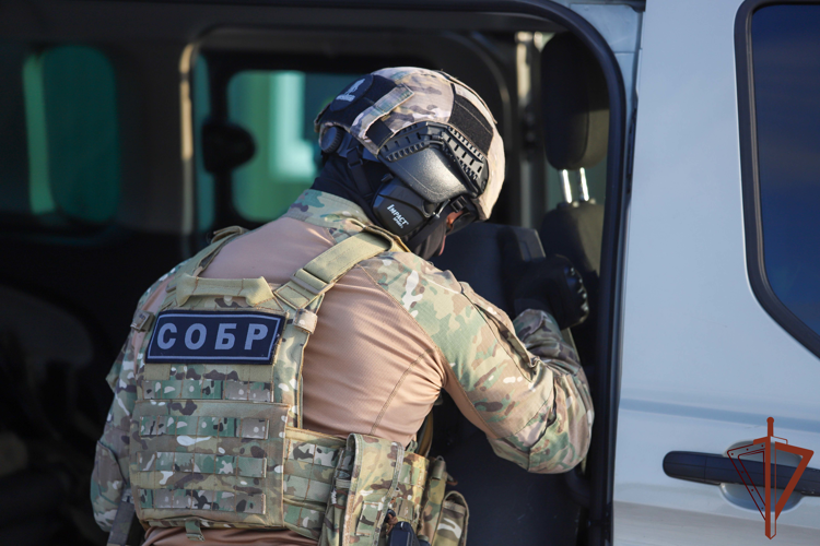 В Рязани при содействии СОБР Росгвардии задержаны производители контрафактного алкоголя