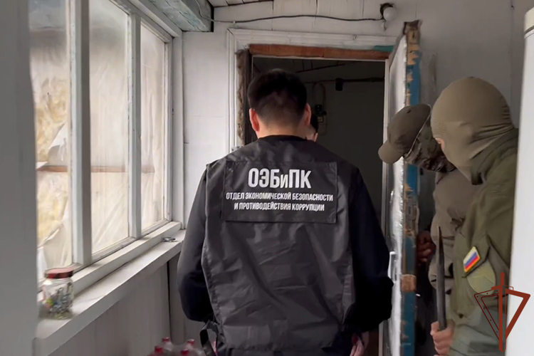 В Якутске при участии СОБР «Алмаз» пресечен нелегальный бизнес по продаже алкоголя