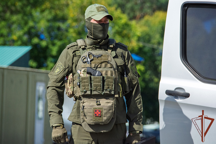 В Тюмени при содействии СОБР Росгвардии задержан подозреваемый в распространении наркотиков