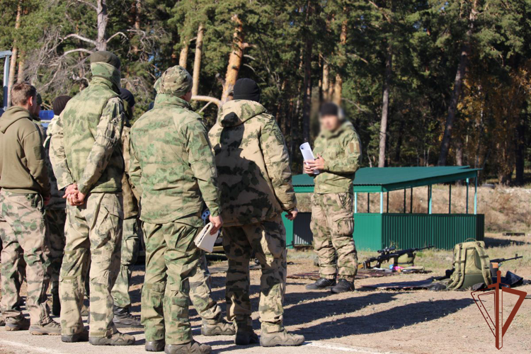 Учебно-методический сбор снайперов ОМОН Приволжского округа Росгвардии завершился в Самарской области (видео)
