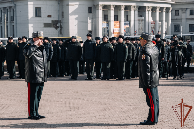 В Уральском округе Росгвардии отметили 10-летие ведомства и 215-ю годовщину войск правопорядка