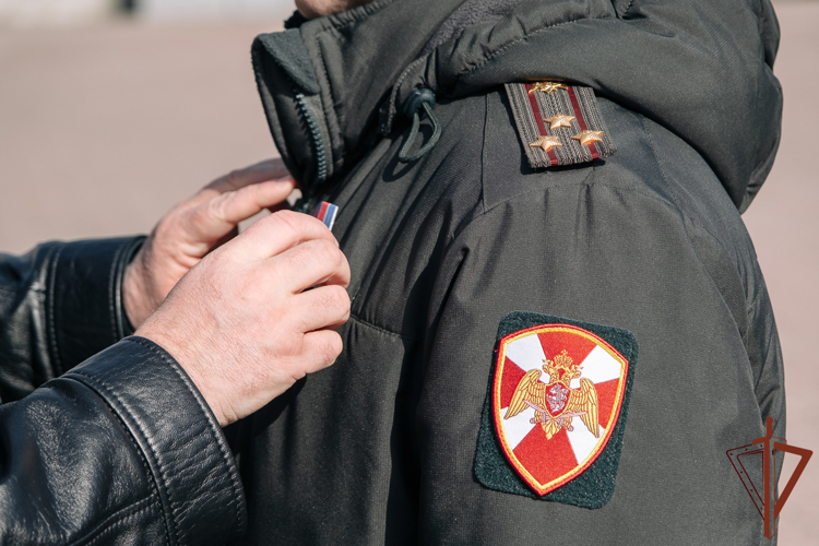 В Уральском округе Росгвардии отметили 10-летие ведомства и 215-ю годовщину войск правопорядка