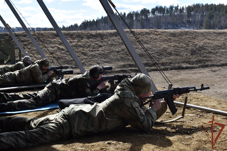 Чемпионат по стрельбе из боевого ручного стрелкового оружия завершился в Сибирском ордена Жукова округе Росгвардии