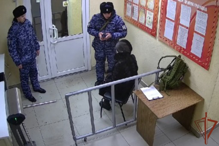В Томске росгвардейцы вернули родственникам пожилую женщину, страдающую потерей памяти