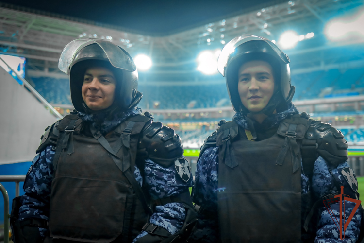 В Калининграде росгвардейцы обеспечили безопасность футбольного матча Кубка России
