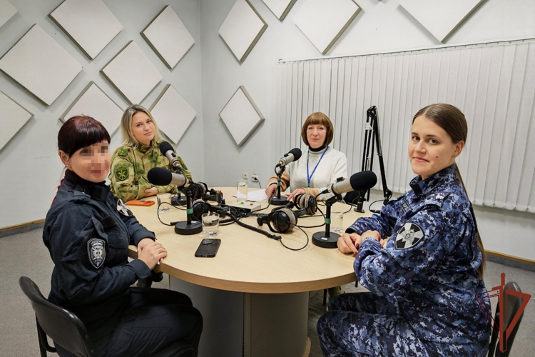 В Центральном округе Росгвардии проходят мероприятия, посвященные Международному женскому дню