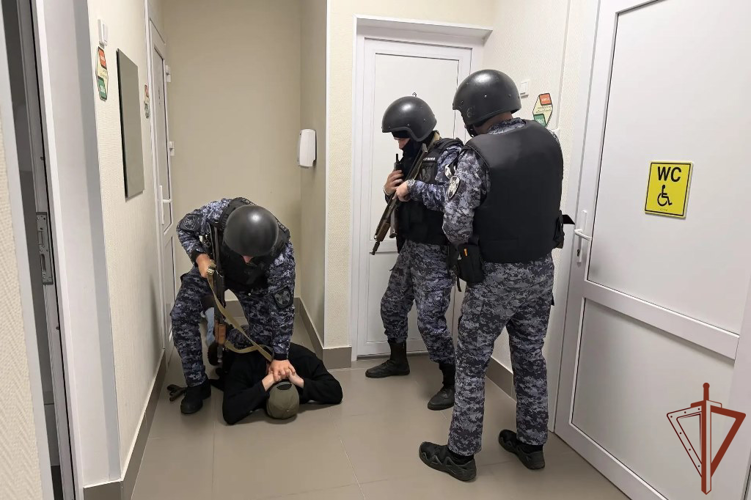 Росгвардия принимает участие в проверках безопасности образовательных учреждений Сибири