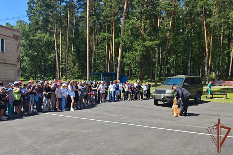 Более 7,5 тысяч юных уральцев стали участниками «Каникул с  Росгвардией» этим летом