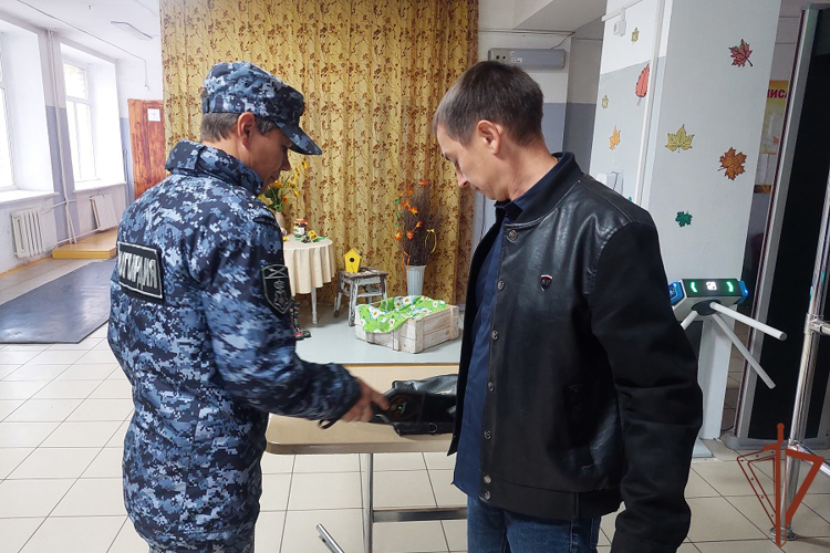 На Дальнем Востоке росгвардейцы обеспечили безопасность во время проведения выборов