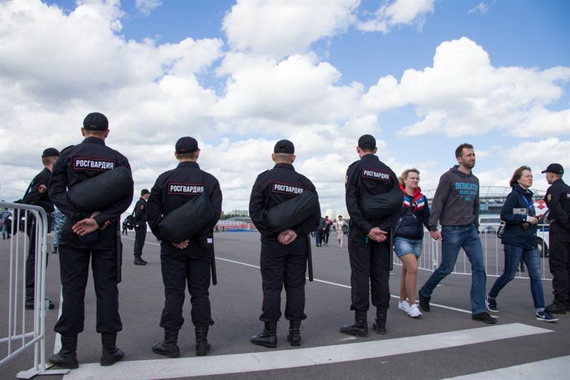 ПРИ ПОДГОТОВКЕ К ЧЕМПИОНАТУ МИРА ПО ФУТБОЛУ РОСГВАРДИЯ УЧТЁТ ИТОГИ СЛУЖЕБНО-БОЕВОЙ ДЕЯТЕЛЬНОСТИ ВО ВРЕМЯ КУБКА КОНФЕДЕРАЦИЙ FIFA 2017