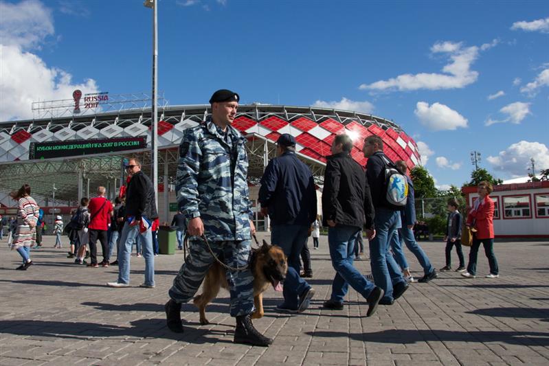 ПРИ ПОДГОТОВКЕ К ЧЕМПИОНАТУ МИРА ПО ФУТБОЛУ РОСГВАРДИЯ УЧТЁТ ИТОГИ СЛУЖЕБНО-БОЕВОЙ ДЕЯТЕЛЬНОСТИ ВО ВРЕМЯ КУБКА КОНФЕДЕРАЦИЙ FIFA 2017