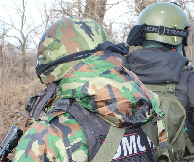 В Ростовской области при силовой поддержке бойцов ОМОНа Росгвардии задержаны распространители наркотиков