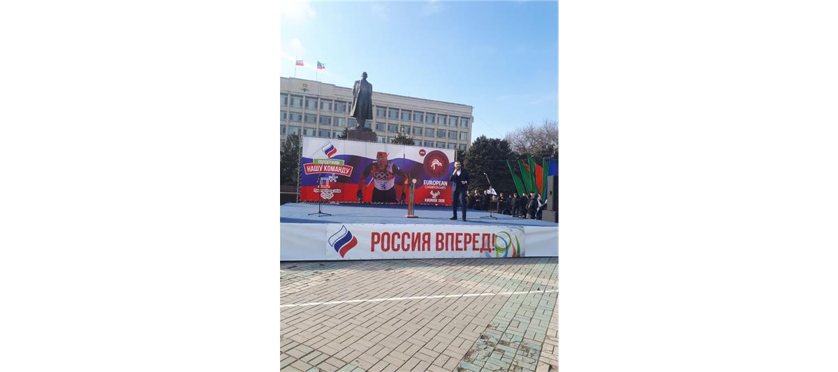 В Дагестане военнослужащие и сотрудники Росгвардии обеспечили охрану общественного порядка во время проведения концерта в поддержку Российских олимпийцев