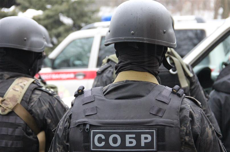 При силовой поддержке краснодарского СОБР пресечена деятельность подпольного цеха по производству алкогольной продукции