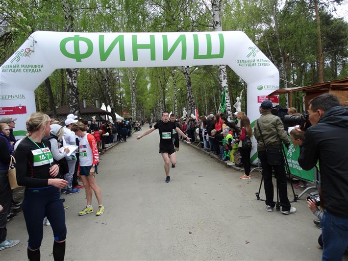 Бойцы нижнетагильского ОМОН приняли участие в спортивном празднике в Екатеринбурге