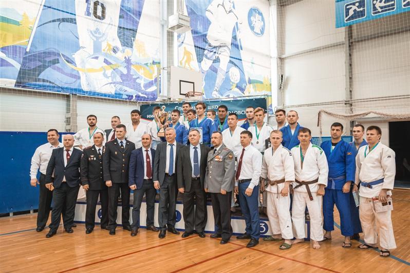 В Югре росгвардеец стал победителем регионального турнира по дзюдо