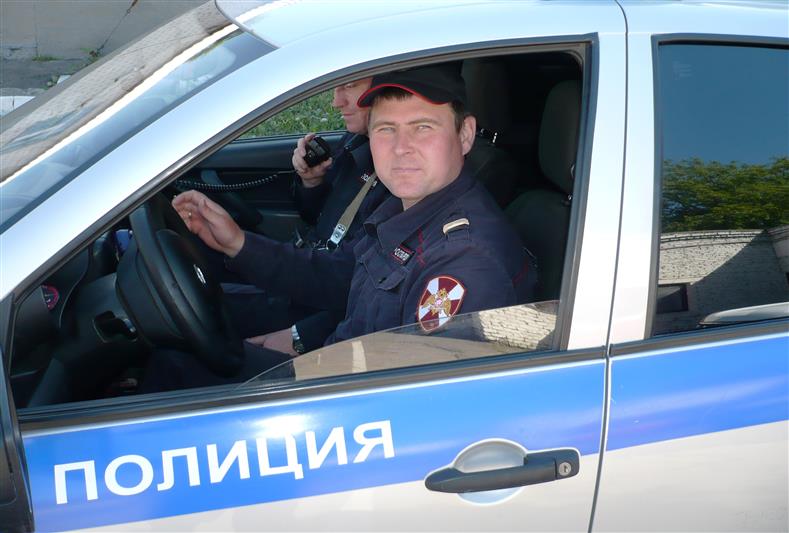 В Подмосковье сотрудники Росгвардии задержали подозреваемых в распространении наркотиков, магазинной краже, автоугоне и умышленной порче чужого имущества