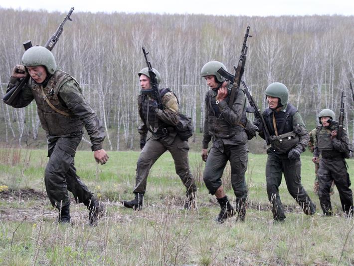 В Новосибирске завершились квалификационные испытания военнослужащих и сотрудников Росгвардии на право ношения крапового берета