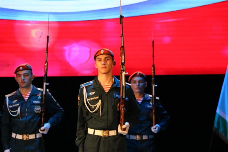 Военнослужащие и сотрудники Уральского округа Росгвардии  стали лауреатами Всероссийской премии "Офицеры России" 