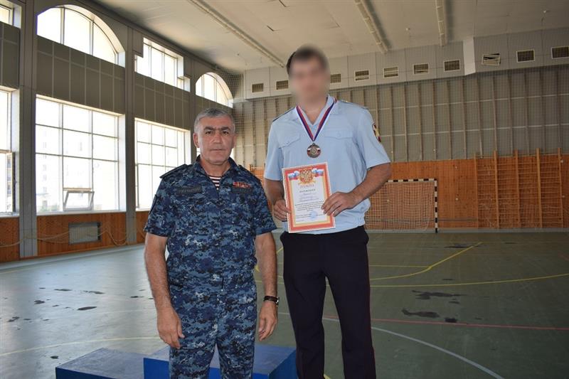 В Дагестане определились победители соревнований по комплексным единоборствам среди сотрудников территориального органа Росгвардии