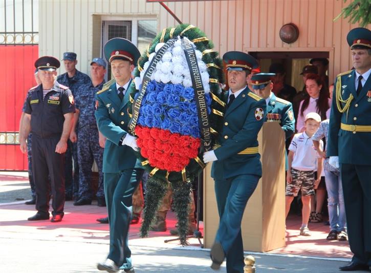 В черменском оперативном батальоне Росгвардии открыт памятник погибшим военнослужащим (видео)