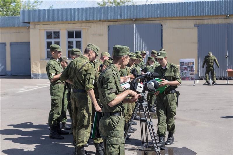 В Центральном округе Росгвардии летний период обучения начался с занятий по мерам безопасности