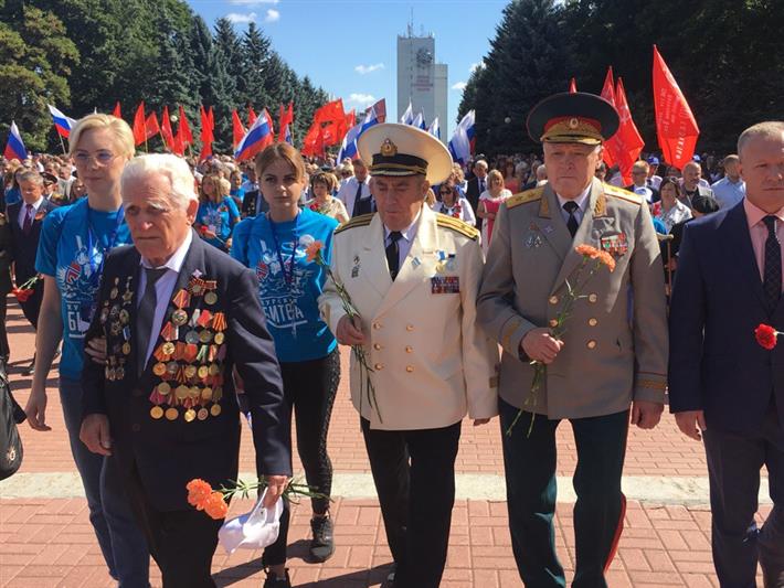 Росгвардейцы Центрального округа празднуют 75-летие победы в Курской битве