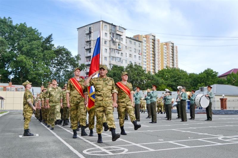 В Восточном округе Росгвардии отметили День государственного флага России 