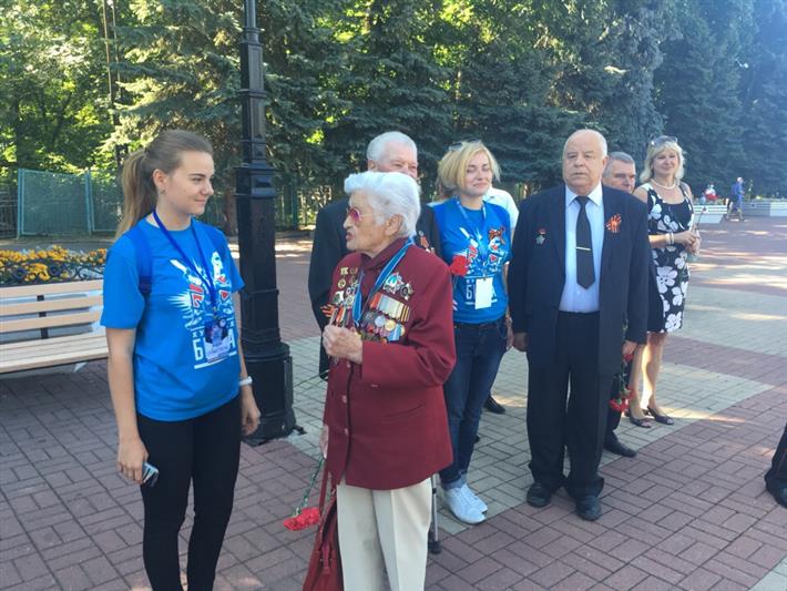 Росгвардейцы Центрального округа празднуют 75-летие победы в Курской битве