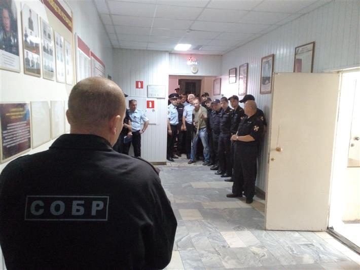 В Управлении Росгвардии по Орловской области СОБР провёл мастер-класс для  сотрудников вневедомственной охраны
