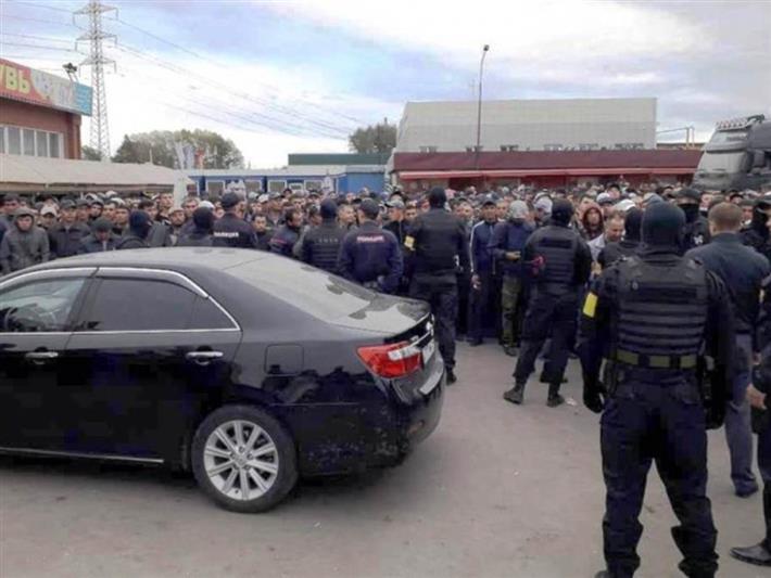 В Новосибирске сотрудники  ОМОН и полиции провели оперативно-профилактическое мероприятие 