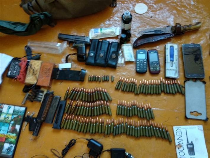 В Дагестане росгвардейцами и полицейскими задержан подозреваемый в незаконном обороте оружия и наркотических средств (видео)