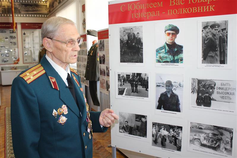 Воспоминания и реальные истории из жизни офицеров лягут в основу сюжета документального фильма о генерал-полковнике Анатолии Романове