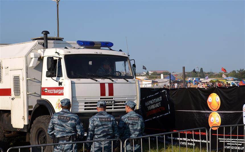 Тамбовские росгвардейцы обеспечили правопорядок во время проведения рок-фестиваля «Чернозем»