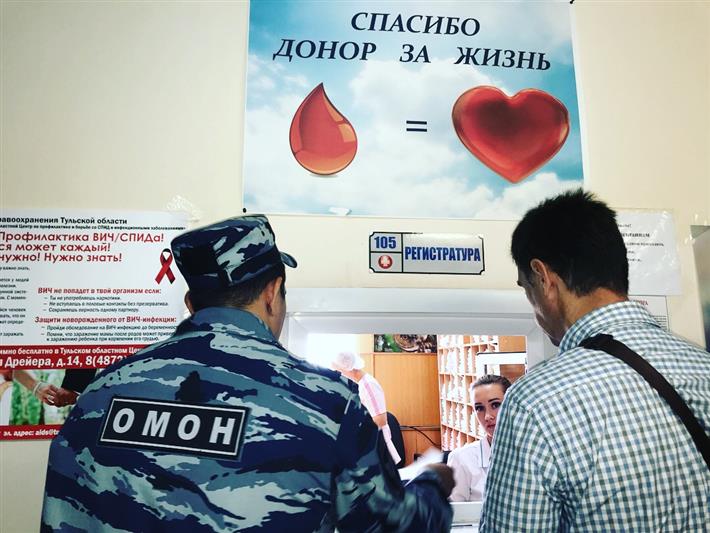 Тульские росгвардейцы приняли участие в акции добровольной сдачи крови (видео)