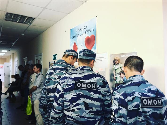 Тульские росгвардейцы приняли участие в акции добровольной сдачи крови (видео)