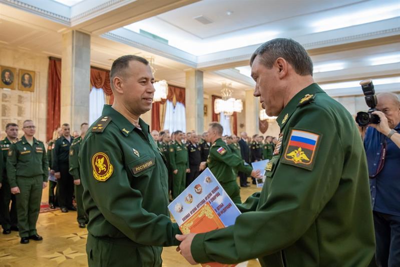 Генерал-полковник Сергей Захаркин поздравил с началом учебного года слушателей Военной академии Генерального штаба ВС РФ