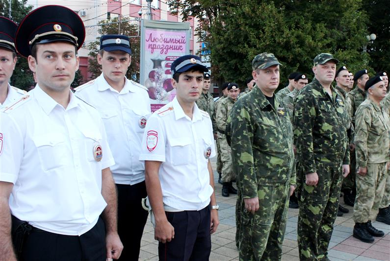 В Адыгее в преддверии начала учебного года прошли инструктажи подразделений правоохранительных органов, заступающих на службу по охране общественного порядка