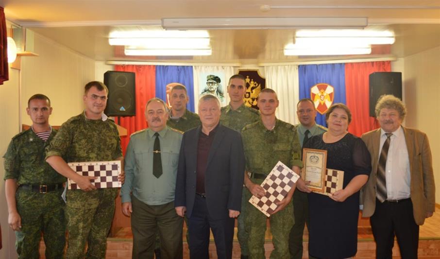 Многократный чемпион мира по шахматам Анатолий Карпов посетил тюменский Центр подготовки личного состава кинологической службы Росгвардии 