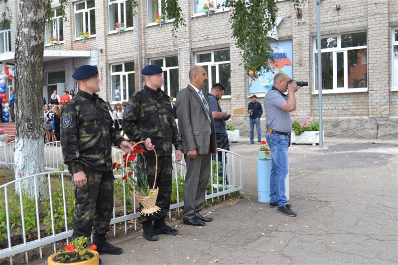 Приволжские росгвардейцы поздравили учащихся с Днём знаний