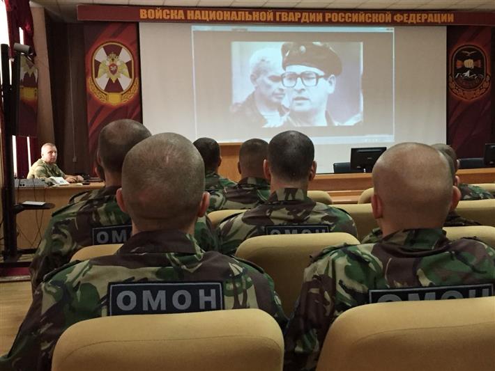 В Объединенной группировке войск (сил) на территории Северо-Кавказского региона проходят мероприятия, посвящённые 70-летию Героя России генерал-полковника Анатолия Романова