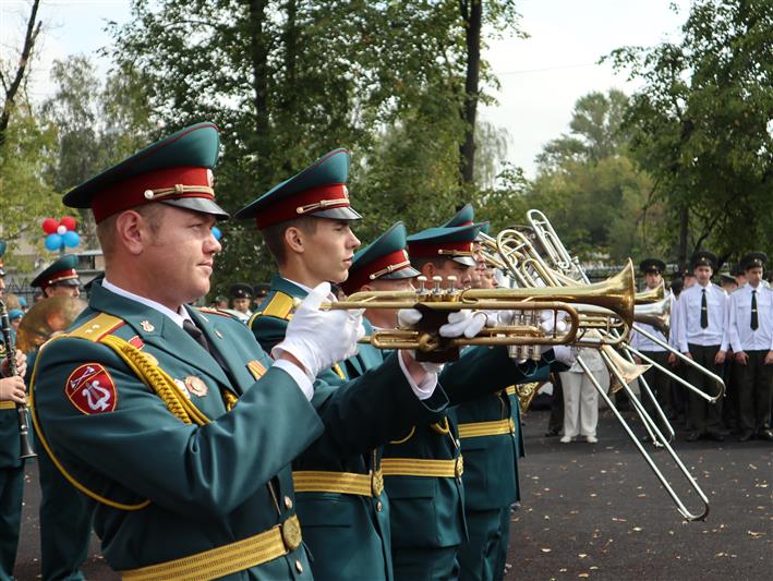 Заместитель командующего Приволжским округом поздравил нижегородских кадет с Днем знаний