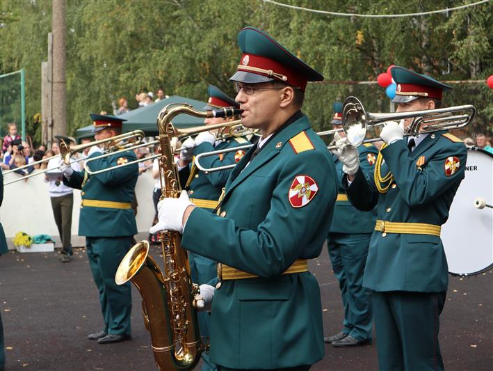 Заместитель командующего Приволжским округом поздравил нижегородских кадет с Днем знаний