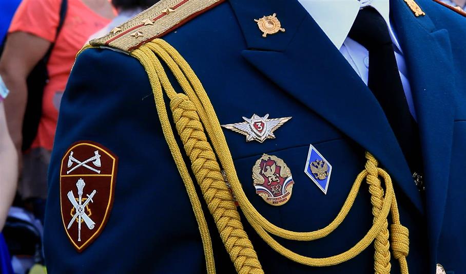 Приволжские росгвардейцы поздравили учащихся с Днём знаний