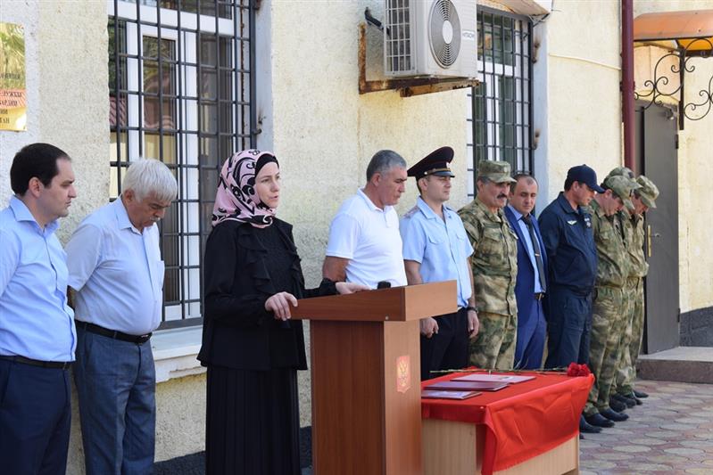 В Дагестане сотрудники ОМОН на транспорте отметили годовщину  образования отряда