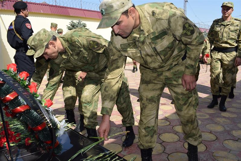 В Дагестане сотрудники ОМОН на транспорте отметили годовщину  образования отряда
