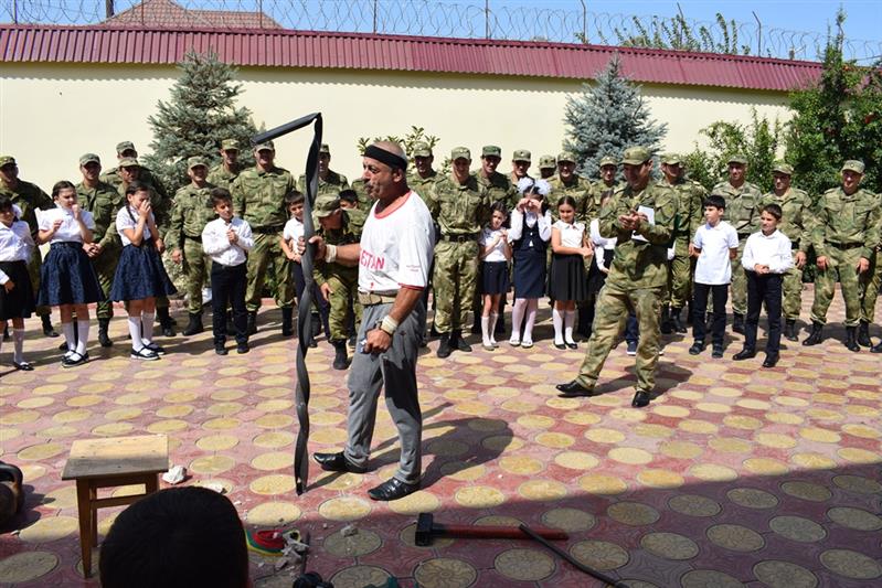 В Дагестане сотрудники ОМОН на транспорте отметили годовщину  образования отряда