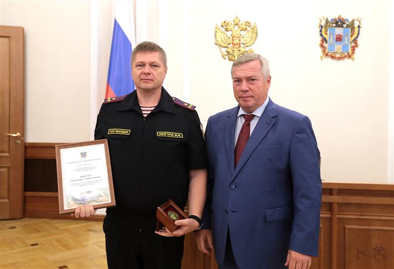 В Ростове-на-Дону начальник территориального органа Росгвардии удостоен медали за успешное выполнение служебных задач в период Чемпионата мира по футболу-2018