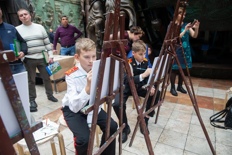 В Москве наградили победителей всероссийского конкурса детского рисунка «Моя Росгвардия» (видео)