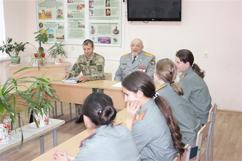 В Черкесске росгвардейцы провели мероприятие, посвященное Дню памяти погибших сотрудников правоохранительных структур